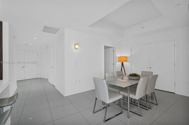 851 NE 1st Avenue 2912, Miami, FL 33132