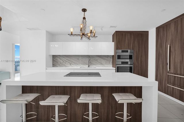 851 NE 1st Avenue 2912, Miami, FL 33132