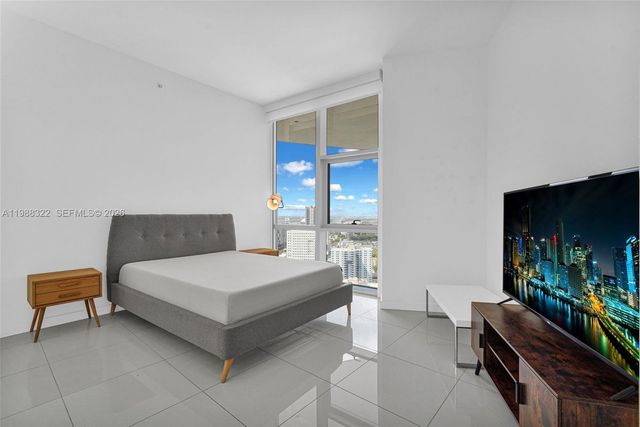 851 NE 1st Avenue 2912, Miami, FL 33132