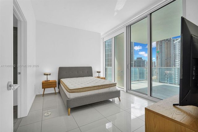 851 NE 1st Avenue 2912, Miami, FL 33132