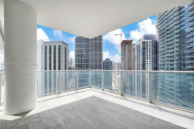 851 NE 1st Avenue 2912, Miami, FL 33132