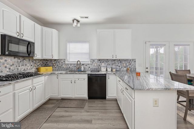 1004 BLACK OAK CT, Fredericksburg, VA 22401