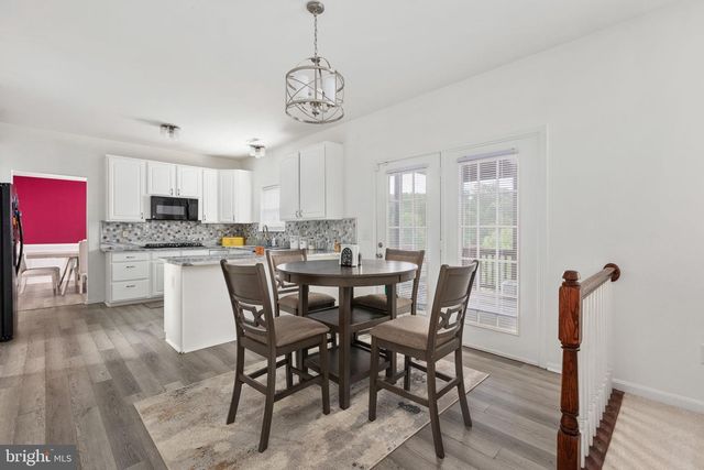 1004 BLACK OAK CT, Fredericksburg, VA 22401