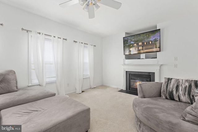 1004 BLACK OAK CT, Fredericksburg, VA 22401