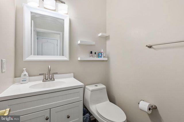 1004 BLACK OAK CT, Fredericksburg, VA 22401