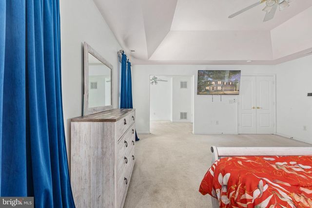 1004 BLACK OAK CT, Fredericksburg, VA 22401