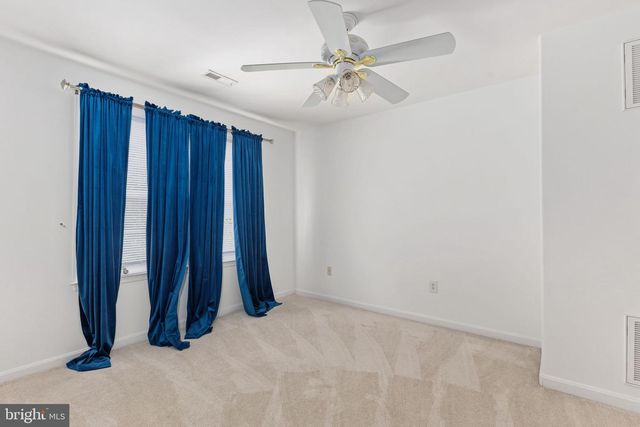 1004 BLACK OAK CT, Fredericksburg, VA 22401