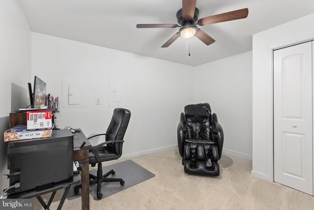 1004 BLACK OAK CT, Fredericksburg, VA 22401