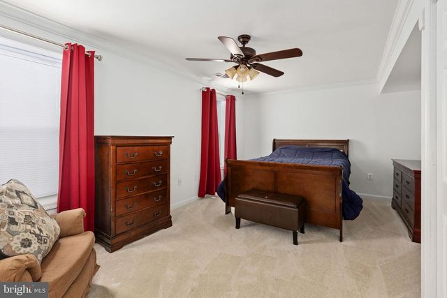 1004 BLACK OAK CT, Fredericksburg, VA 22401