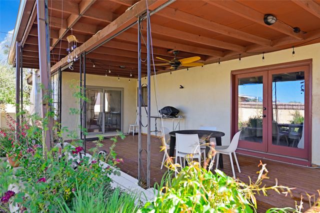 1722 Callejon Emilia, Santa Fe, NM 87501
