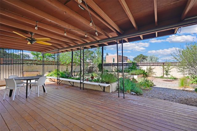 1722 Callejon Emilia, Santa Fe, NM 87501