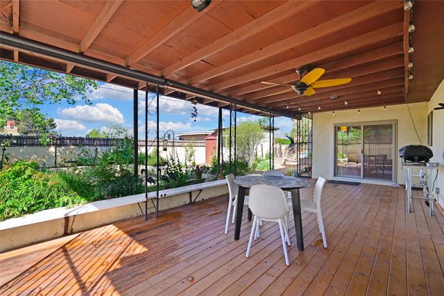 1722 Callejon Emilia, Santa Fe, NM 87501