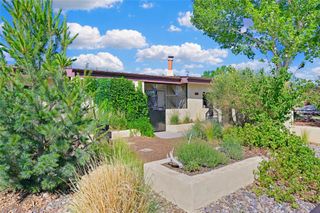 1722 Callejon Emilia, Santa Fe, NM 87501