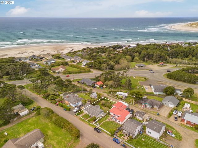 1236 Sw SEABROOK Ln, Waldport, OR 97394