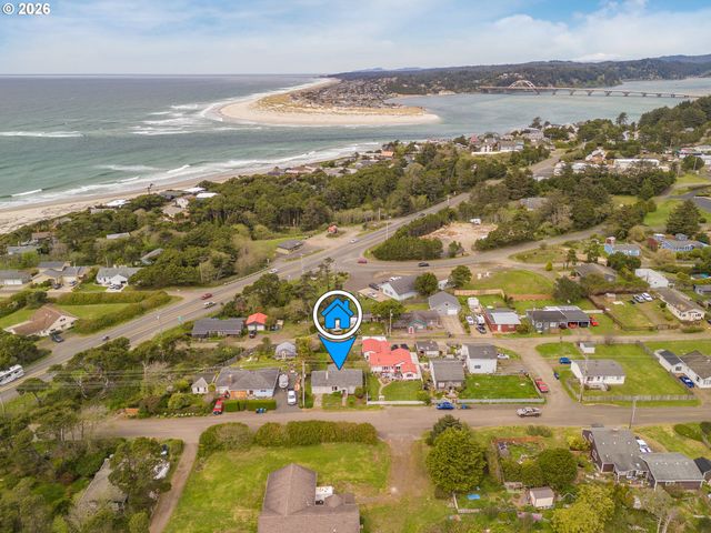 1236 Sw SEABROOK Ln, Waldport, OR 97394