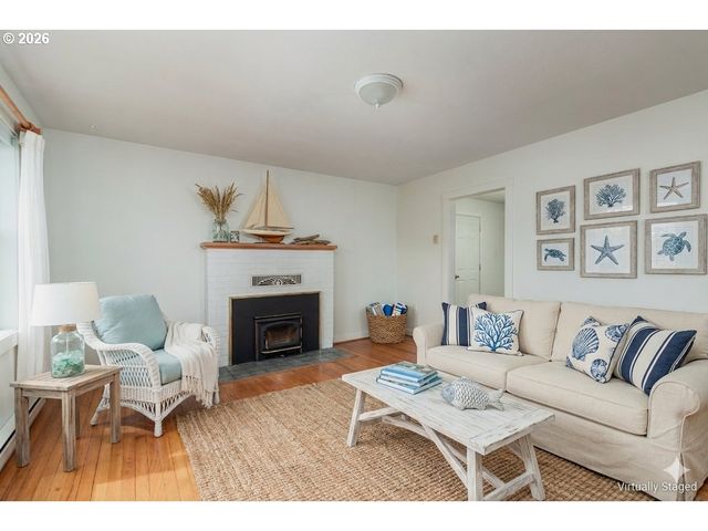 1236 Sw SEABROOK Ln, Waldport, OR 97394