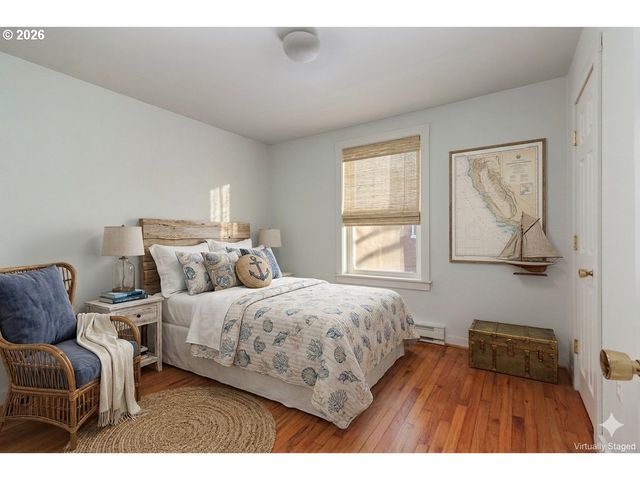 1236 Sw SEABROOK Ln, Waldport, OR 97394