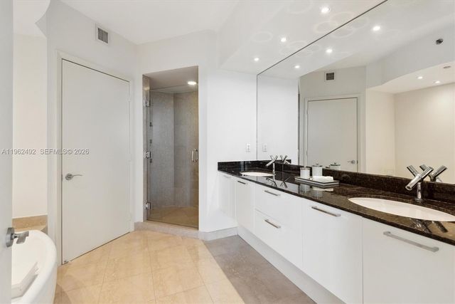 400 Alton Rd 1910, Miami Beach, FL 33139