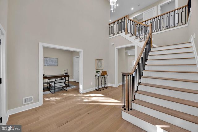 20901 MERLE DR, Gaithersburg, MD 20882