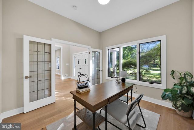 20901 MERLE DR, Gaithersburg, MD 20882