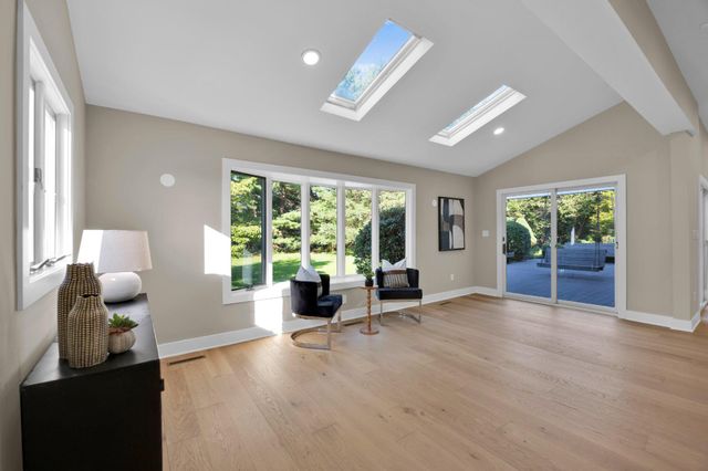 20901 MERLE DR, Gaithersburg, MD 20882