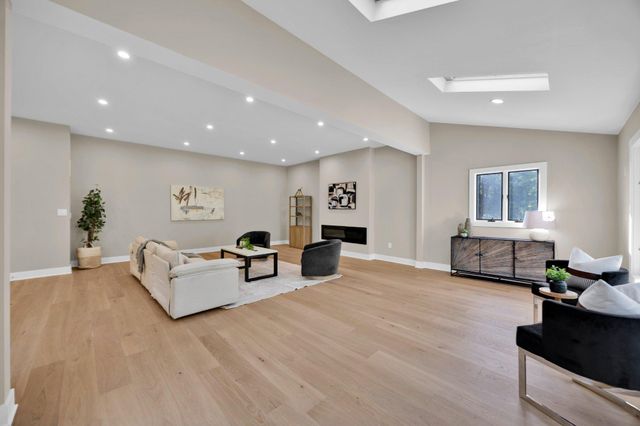 20901 MERLE DR, Gaithersburg, MD 20882