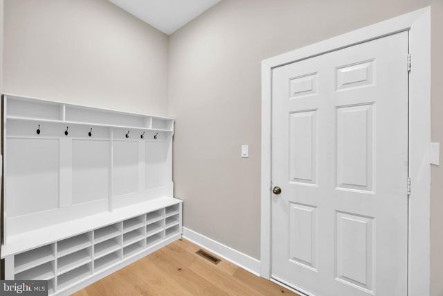 20901 MERLE DR, Gaithersburg, MD 20882