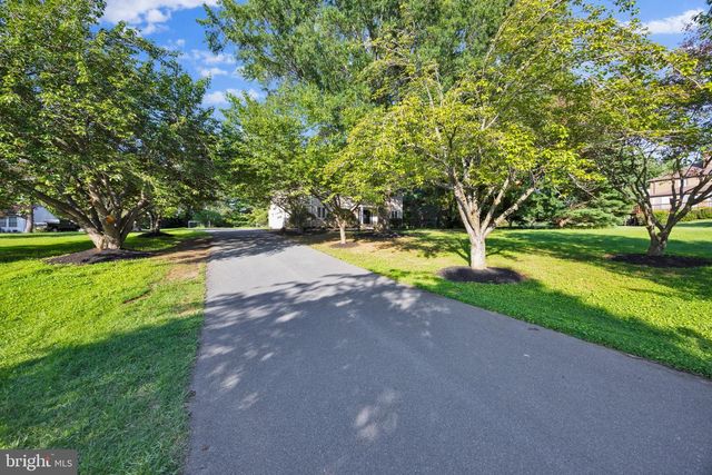 20901 MERLE DR, Gaithersburg, MD 20882