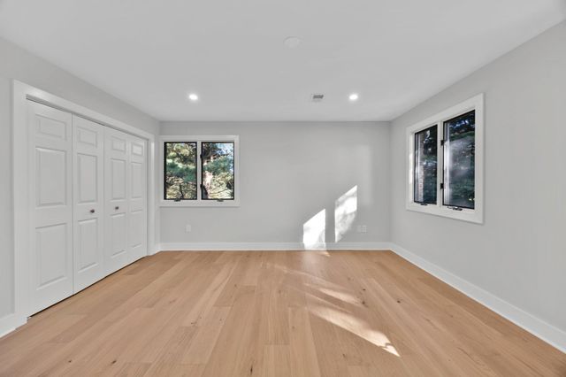 20901 MERLE DR, Gaithersburg, MD 20882