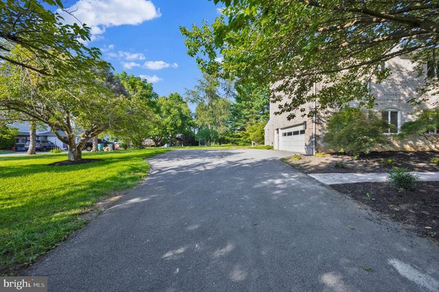 20901 MERLE DR, Gaithersburg, MD 20882