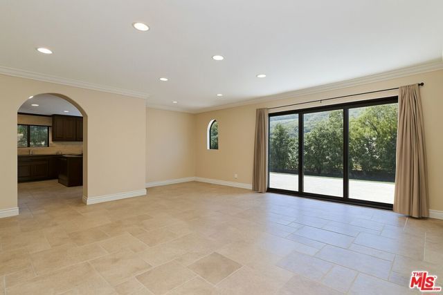 5515 Ruthwood Drive, Calabasas, CA 91302