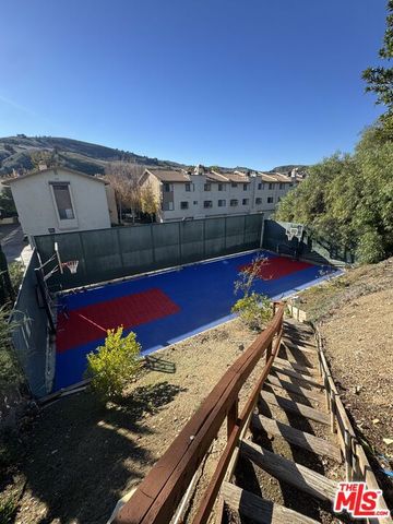 5515 Ruthwood Drive, Calabasas, CA 91302