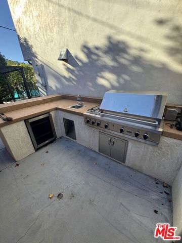 5515 Ruthwood Drive, Calabasas, CA 91302