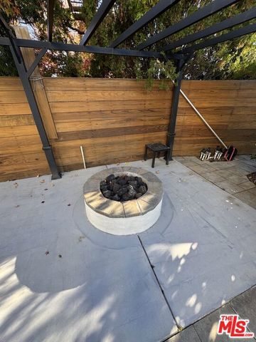 5515 Ruthwood Drive, Calabasas, CA 91302