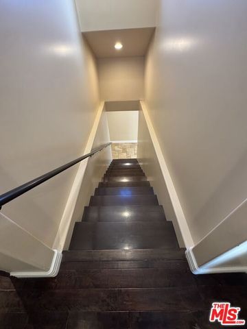 5515 Ruthwood Drive, Calabasas, CA 91302