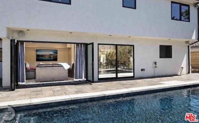 5515 Ruthwood Drive, Calabasas, CA 91302