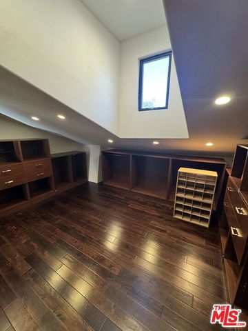 5515 Ruthwood Drive, Calabasas, CA 91302