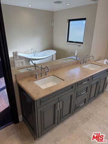 5515 Ruthwood Drive, Calabasas, CA 91302