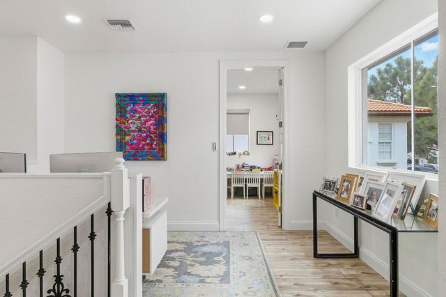 981 Mill Creek Drive, Palm Beach Gardens, FL 33410