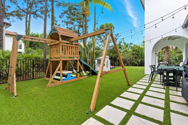 981 Mill Creek Drive, Palm Beach Gardens, FL 33410