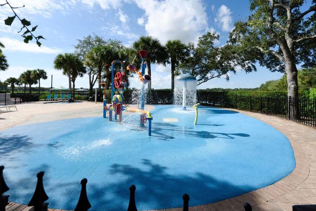 981 Mill Creek Drive, Palm Beach Gardens, FL 33410