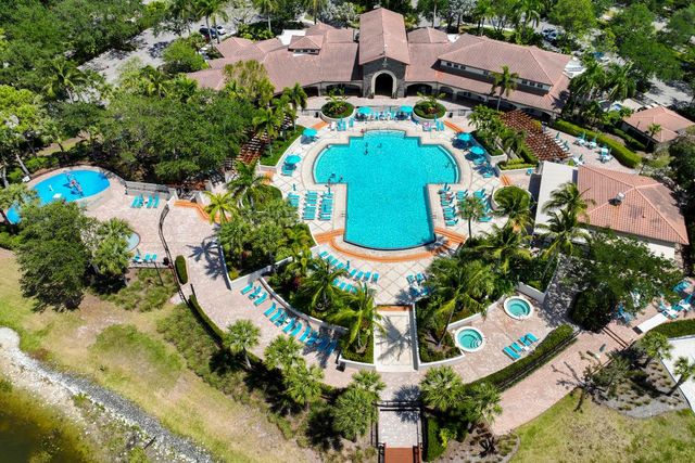 981 Mill Creek Drive, Palm Beach Gardens, FL 33410