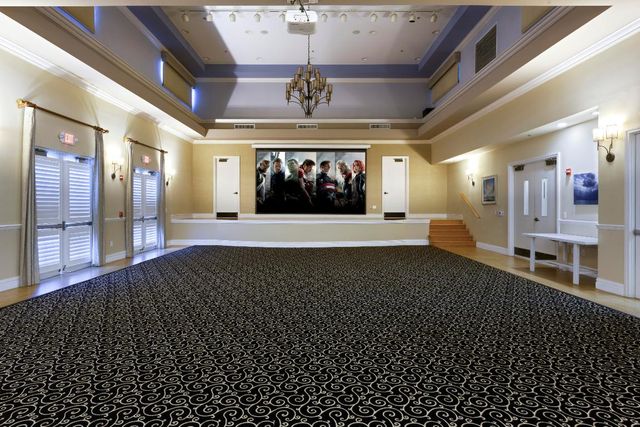 981 Mill Creek Drive, Palm Beach Gardens, FL 33410