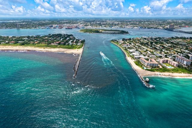 981 Mill Creek Drive, Palm Beach Gardens, FL 33410