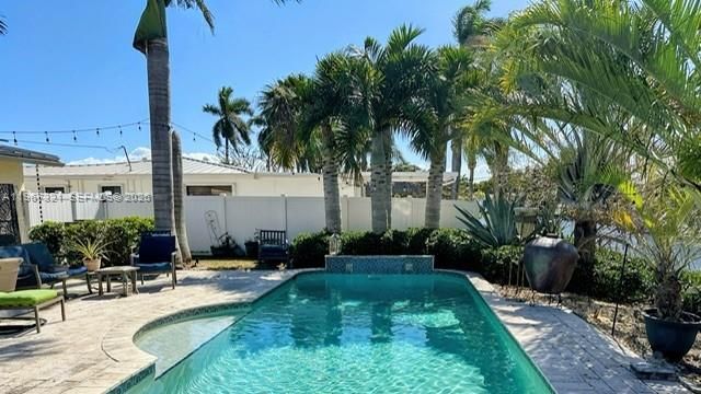 4321 NE 15th Ter, Oakland Park, FL 33334