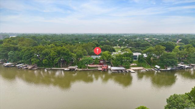 640 Woodlake, Mcqueeney, TX 78123