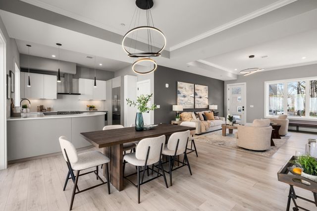 26 Wilson Cir 26, Newton, MA 02461
