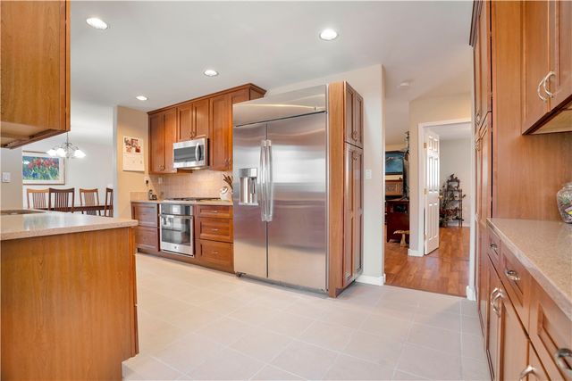 16116 Pin Oak Road, Fayetteville, AR 72704