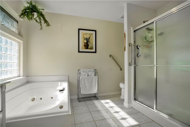 16116 Pin Oak Road, Fayetteville, AR 72704