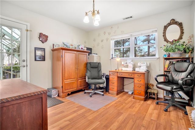 16116 Pin Oak Road, Fayetteville, AR 72704